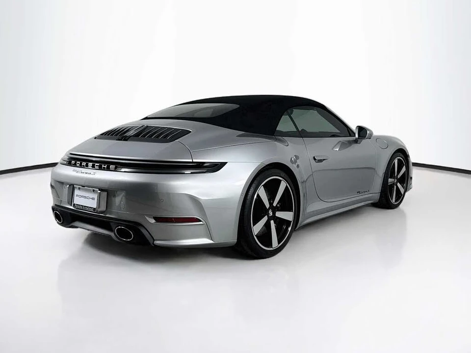 2025 Porsche 992 Carrera S - Image 8 of 30
