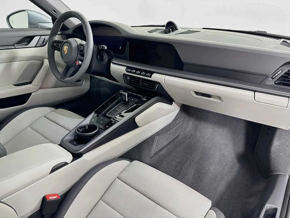 2025 Porsche 992 Carrera S - Image 27 of 30
