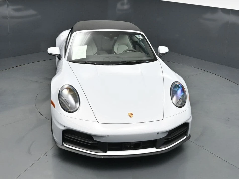 2025 Porsche 992 Carrera S - Image 23 of 31