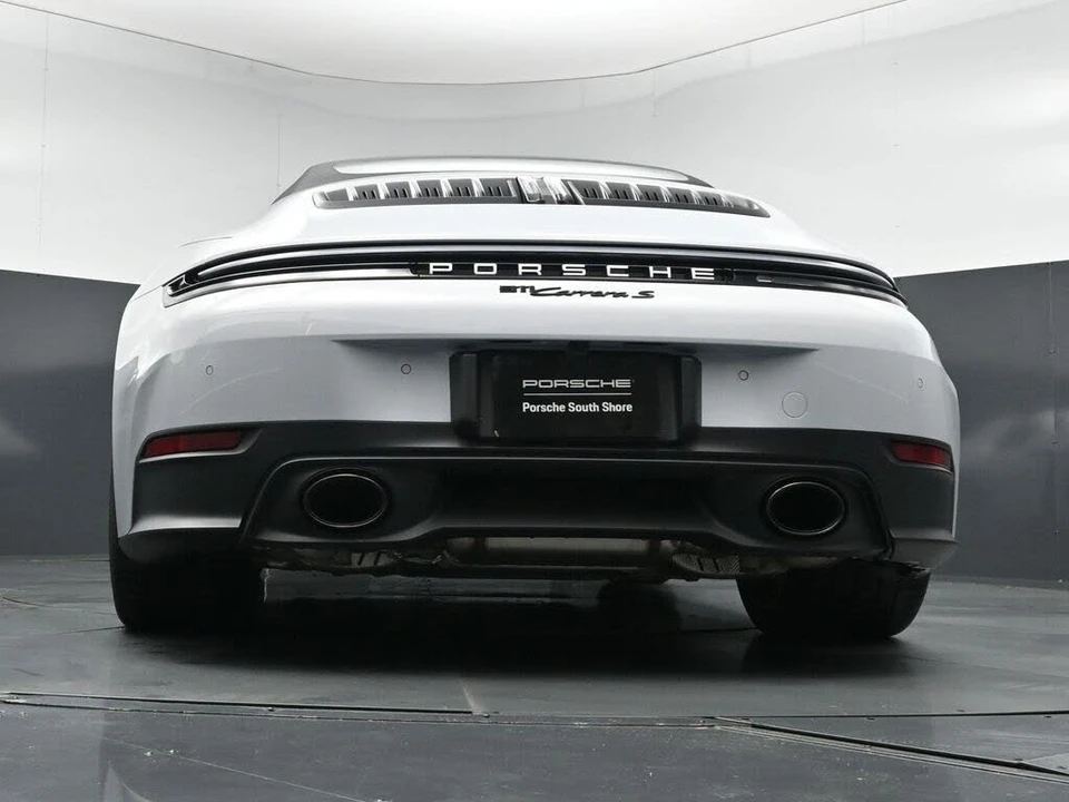 2025 Porsche 992 Carrera S - Image 27 of 31