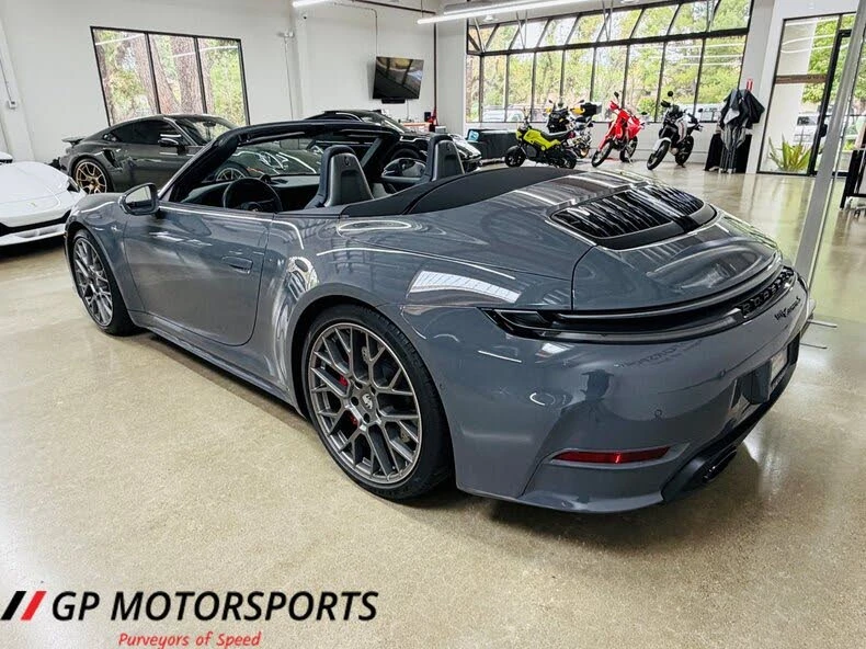 2025 Porsche 992 Carrera S - Image 9 of 31