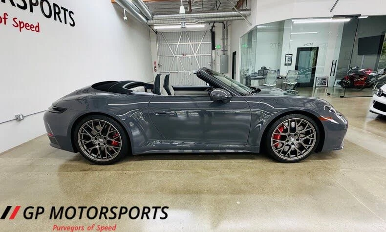 2025 Porsche 992 Carrera S - Image 15 of 31
