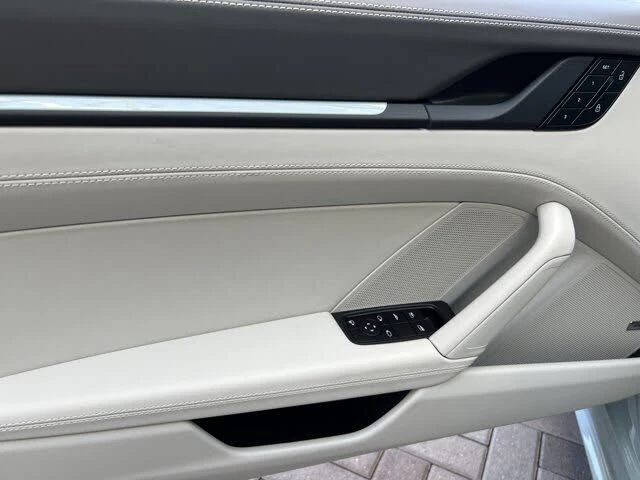 2025 Porsche 992 Carrera S - Image 20 of 31