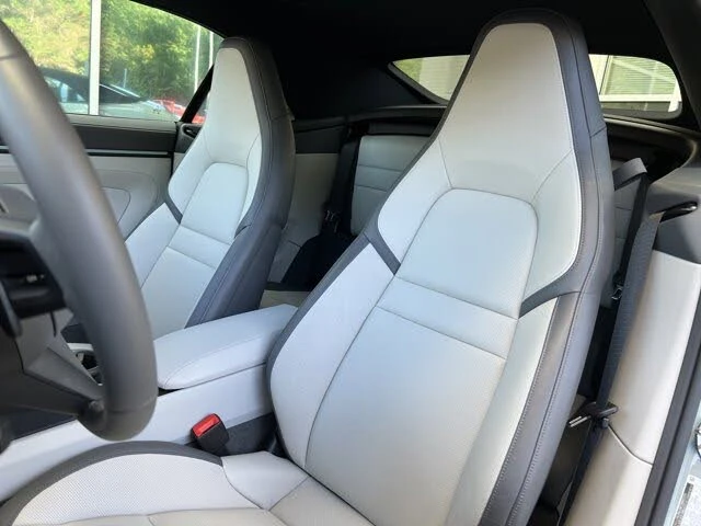 2025 Porsche 992 Carrera S - Image 22 of 31