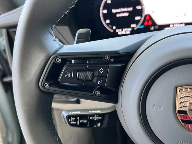 2025 Porsche 992 Carrera S - Image 25 of 31