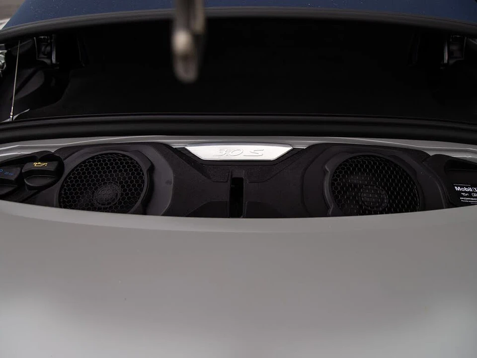 2025 Porsche 992 Carrera S - Image 17 of 21