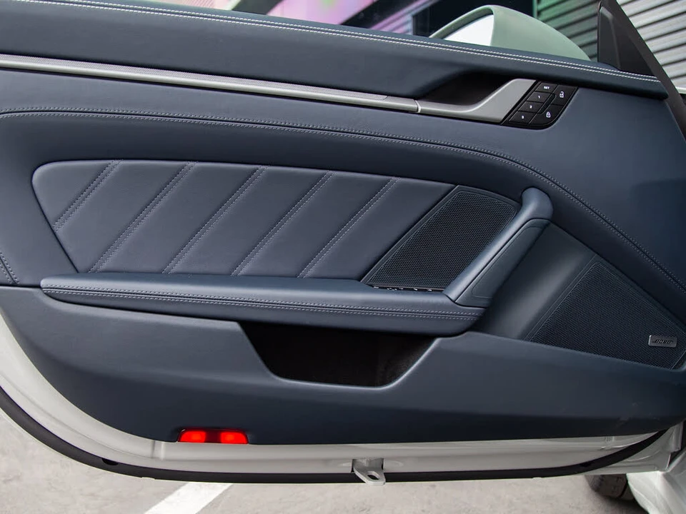 2025 Porsche 992 Carrera S - Image 7 of 21