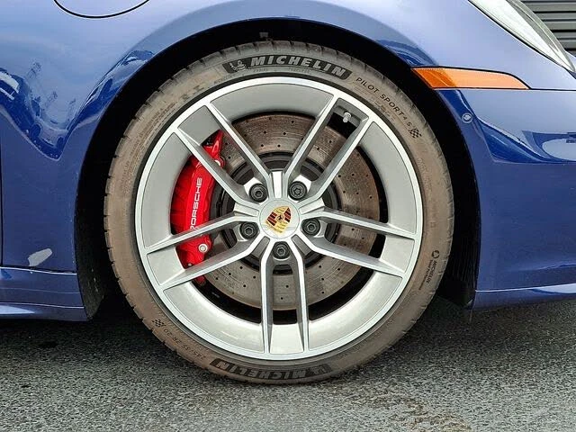 2025 Porsche 992 Carrera S - Image 12 of 31