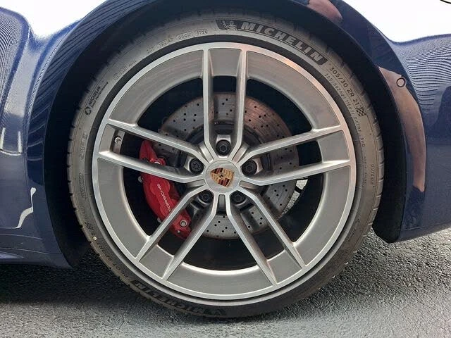 2025 Porsche 992 Carrera S - Image 14 of 31