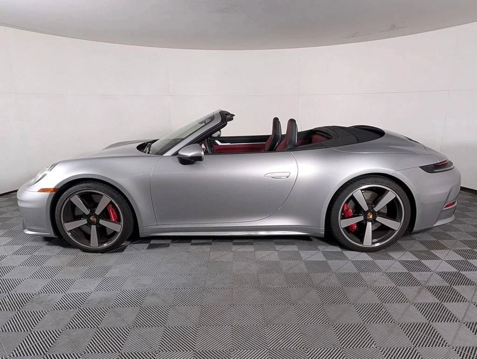 2025 Porsche 992 Carrera S - Image 2 of 5