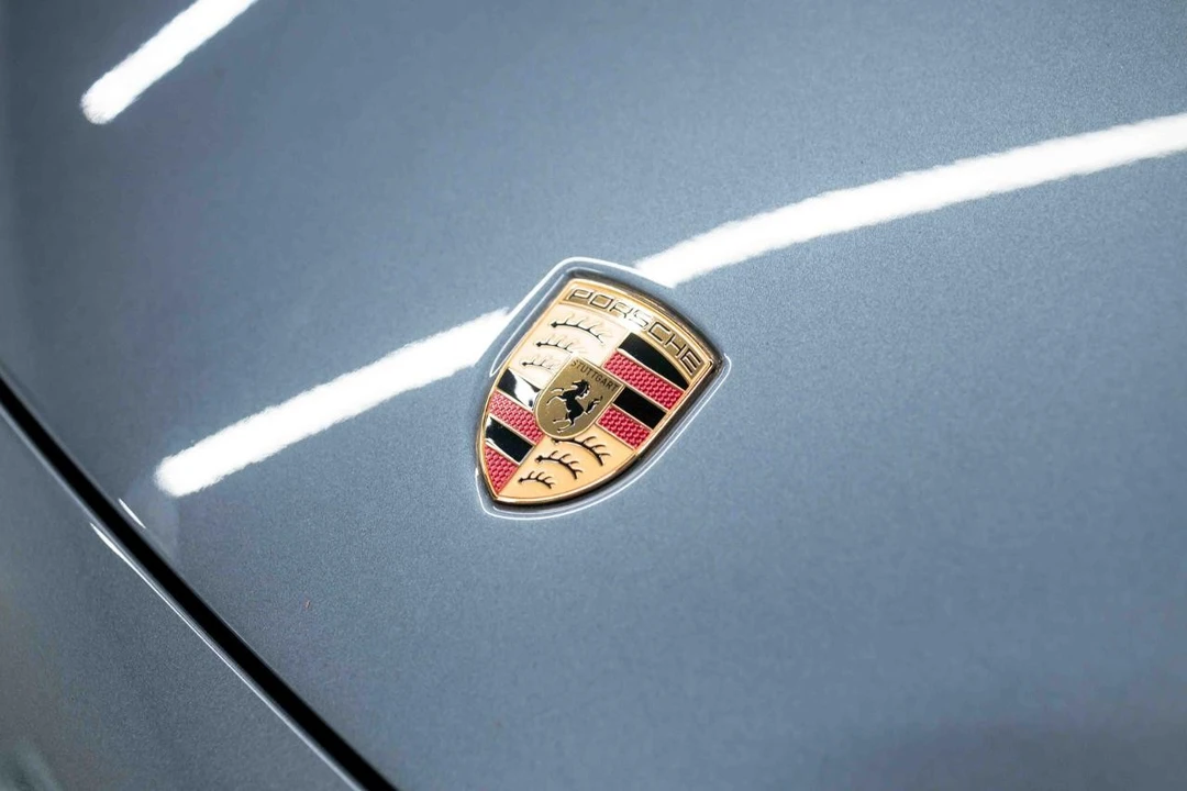 2025 Porsche 992 Carrera S - Image 13 of 31
