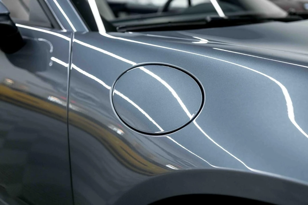 2025 Porsche 992 Carrera S - Image 17 of 31