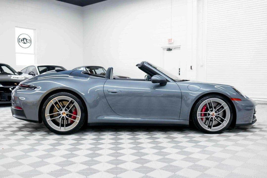 2025 Porsche 992 Carrera S - Image 6 of 31