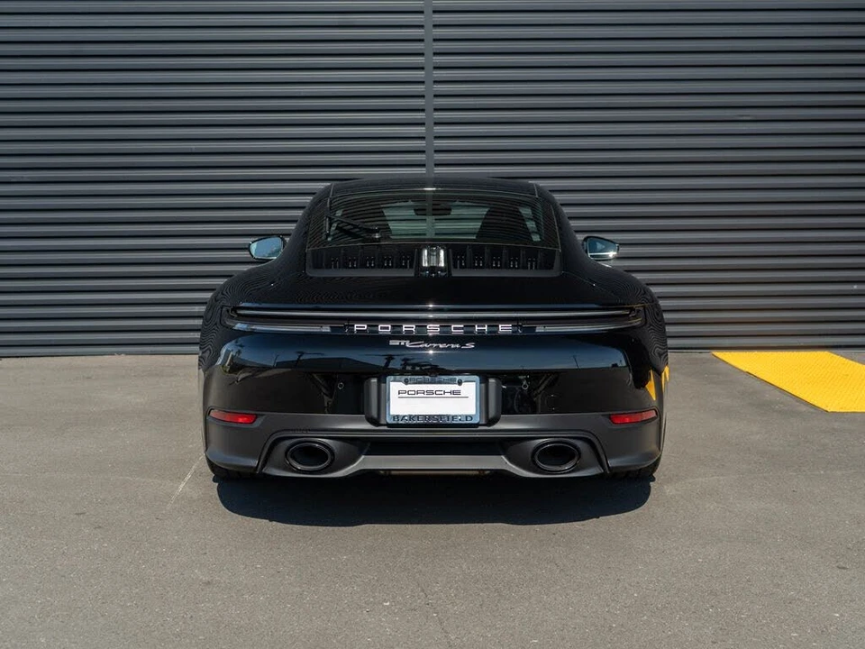 2025 Porsche 992 Carrera S - Image 10 of 31