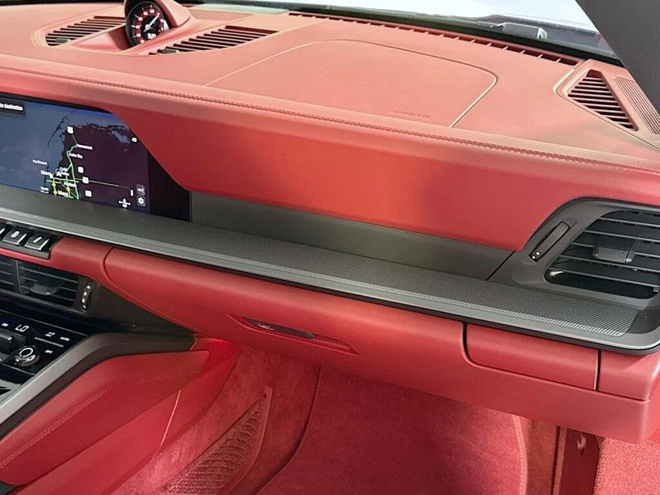 2025 Porsche 992 Carrera S - Image 23 of 31