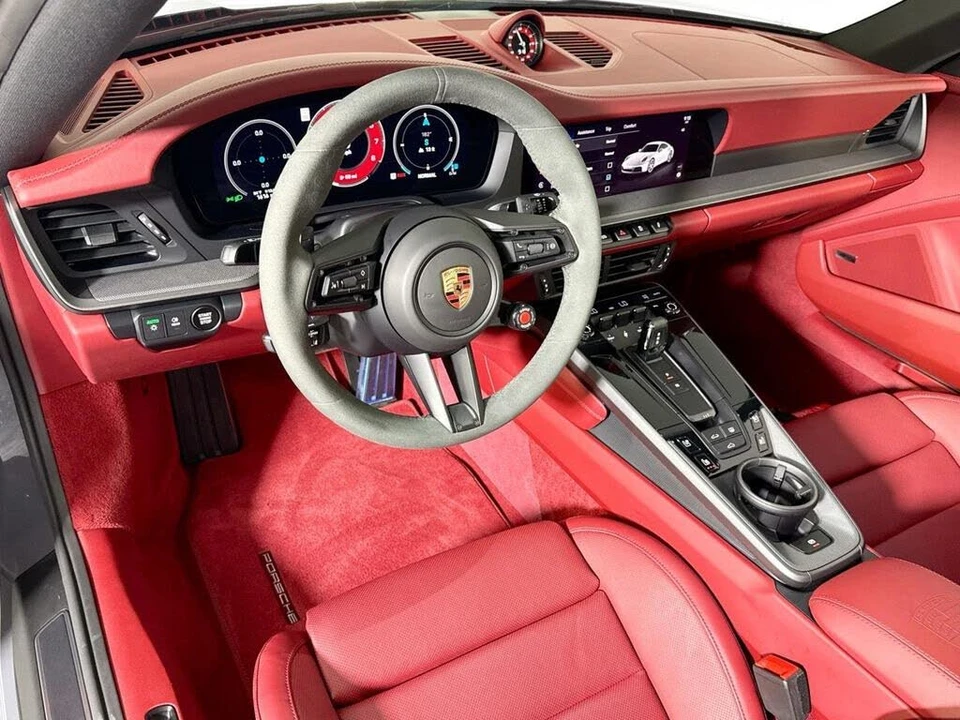 2025 Porsche 992 Carrera S - Image 4 of 31