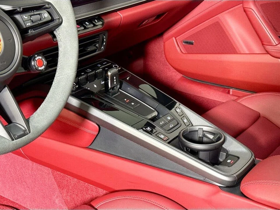 2025 Porsche 992 Carrera S - Image 16 of 31