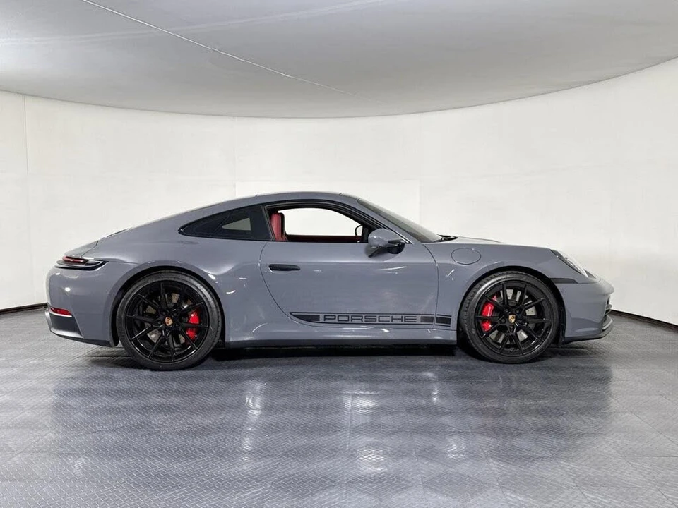 2025 Porsche 992 Carrera S - Image 8 of 31