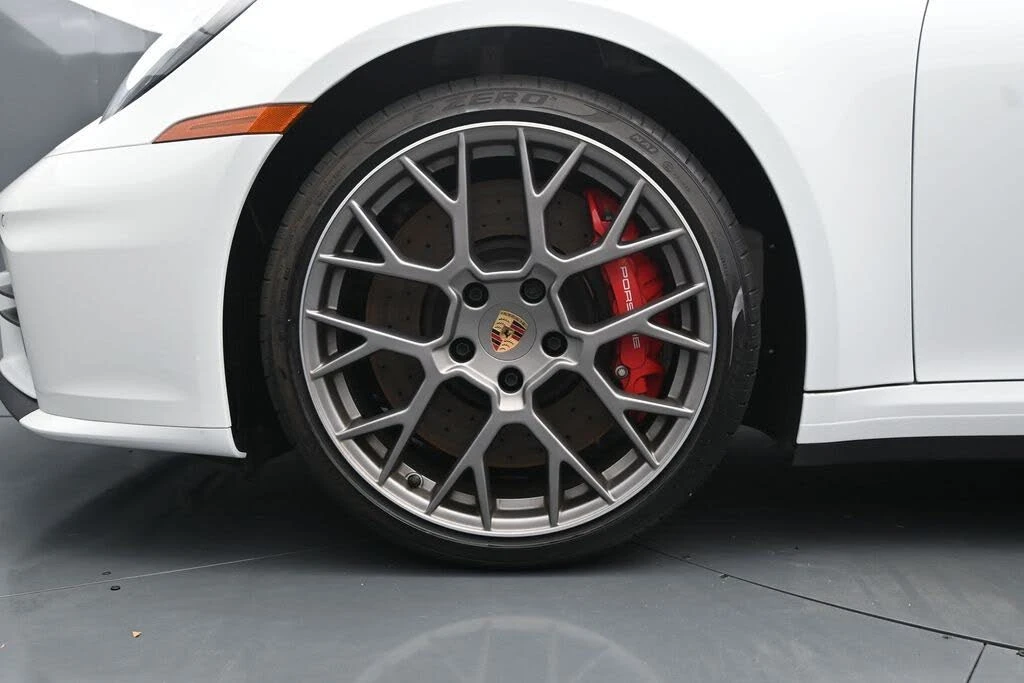 2025 Porsche 992 Carrera S - Image 10 of 31