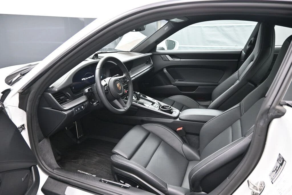 2025 Porsche 992 Carrera S - Image 4 of 31