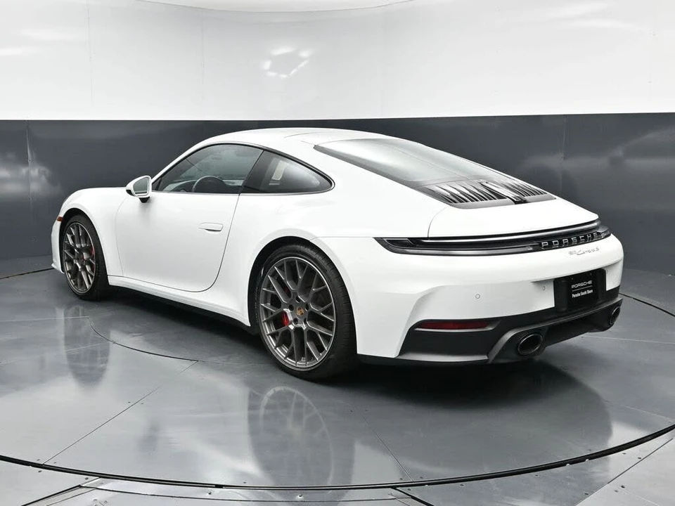 2025 Porsche 992 Carrera S - Image 12 of 31