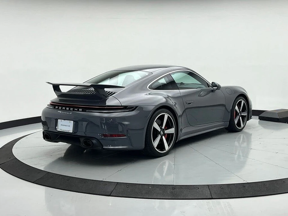 2025 Porsche 992 Carrera S - Image 7 of 31