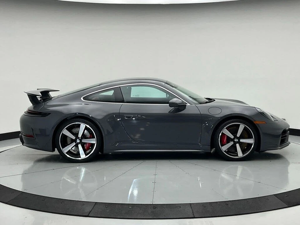 2025 Porsche 992 Carrera S - Image 8 of 31