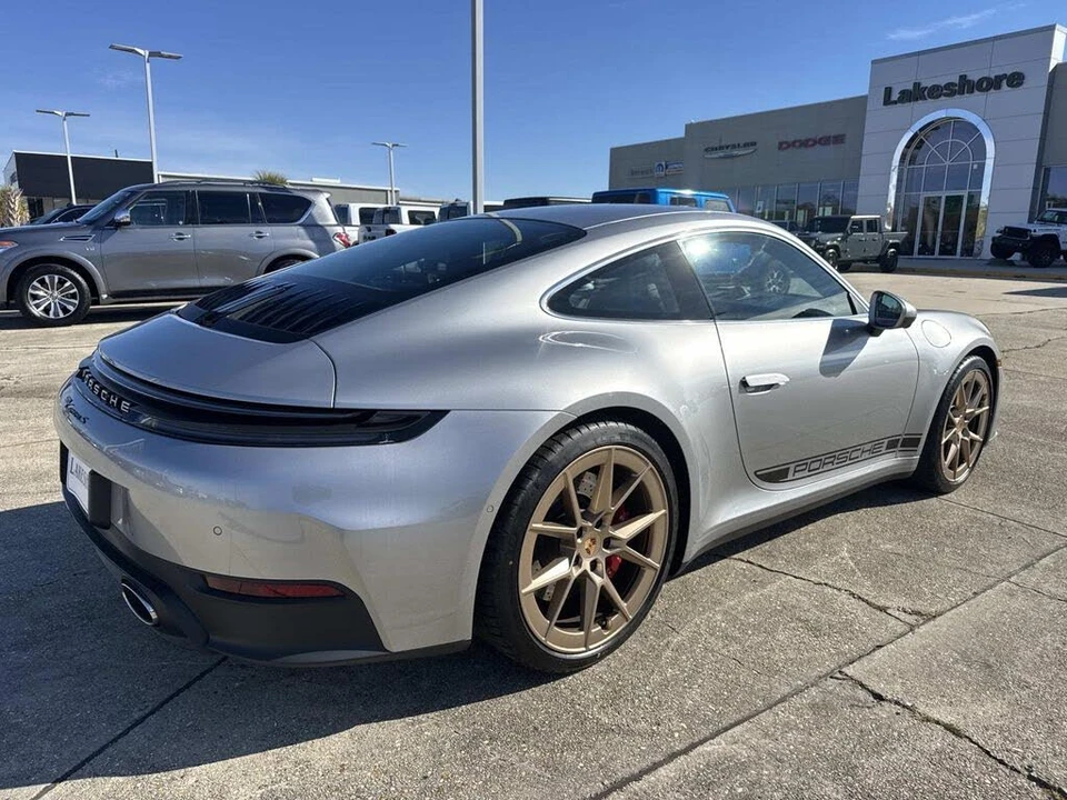 2025 Porsche 992 Carrera S - Image 7 of 27