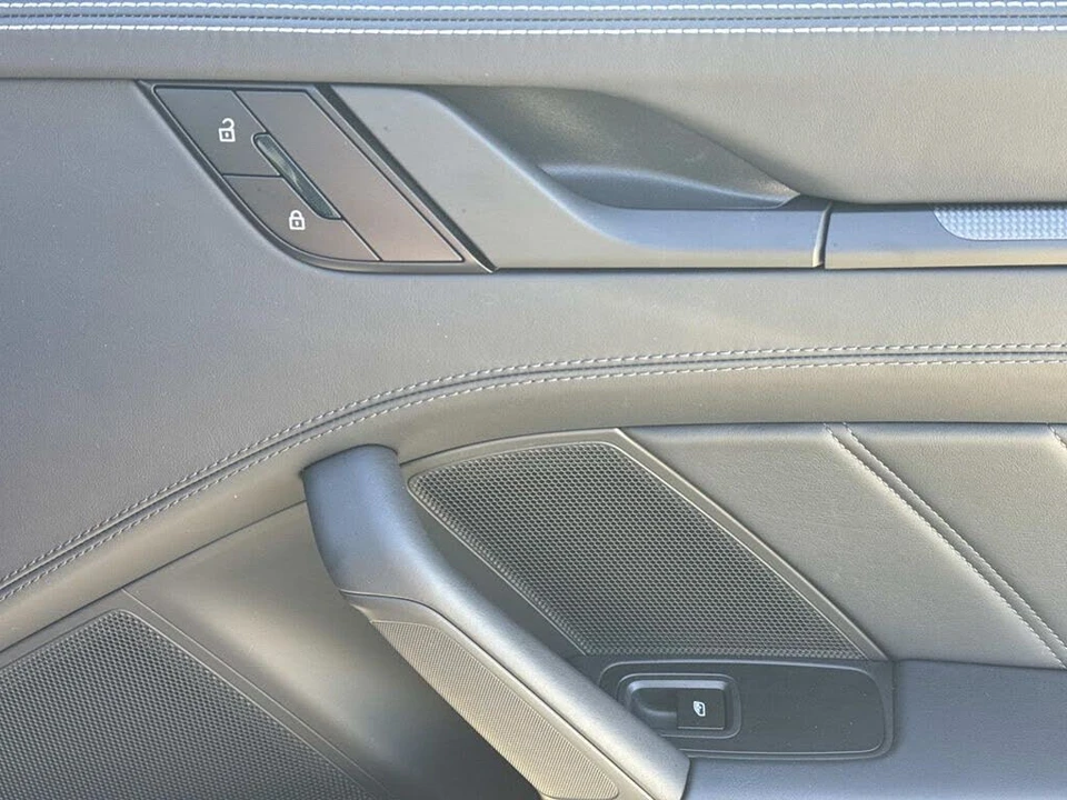 2025 Porsche 992 Carrera S - Image 13 of 27