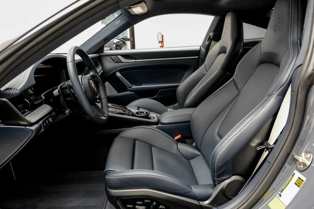 2025 Porsche 992 Carrera S - Image 8 of 31