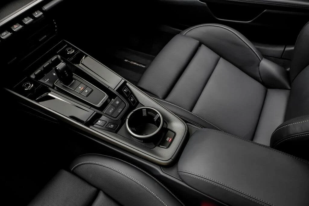 2025 Porsche 992 Carrera S - Image 24 of 31