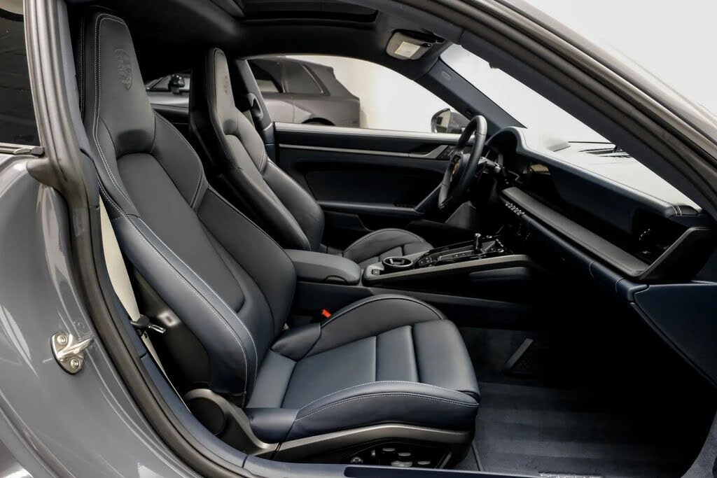2025 Porsche 992 Carrera S - Image 29 of 31