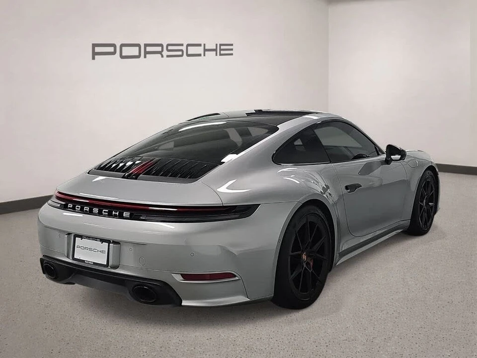 2025 Porsche 992 Carrera S - Image 7 of 31