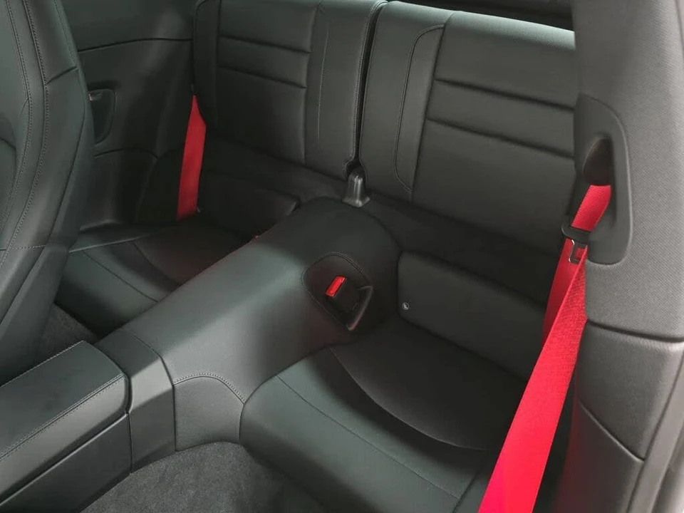 2025 Porsche 992 Carrera S - Image 27 of 31