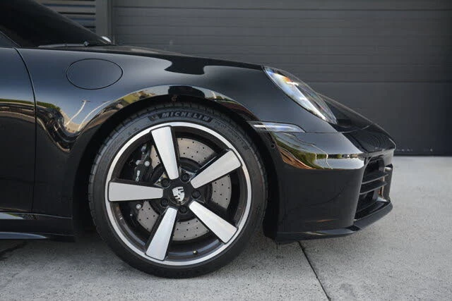 2025 Porsche 992 Carrera S - Image 11 of 31