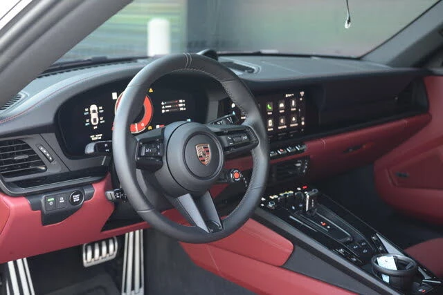 2025 Porsche 992 Carrera S - Image 4 of 31