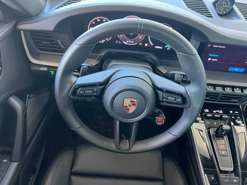 2025 Porsche 992 Carrera S - Image 14 of 29