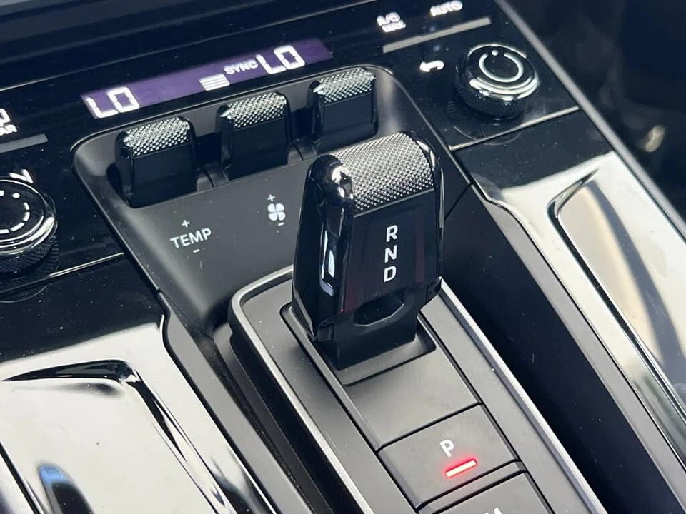 2025 Porsche 992 Carrera S - Image 21 of 29