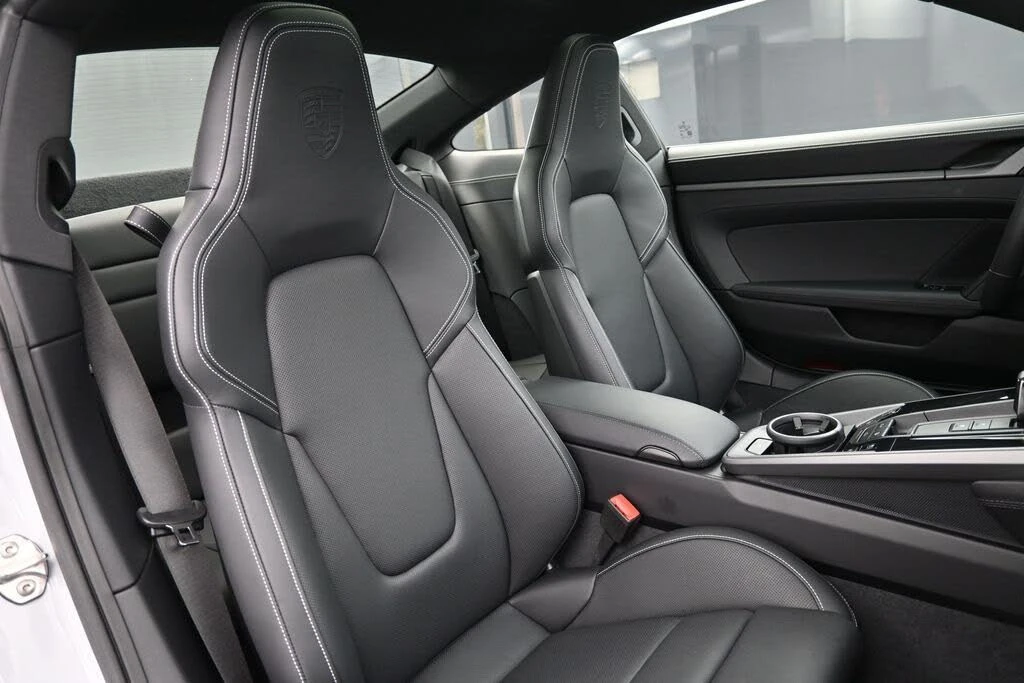 2025 Porsche 992 Carrera S - Image 29 of 31