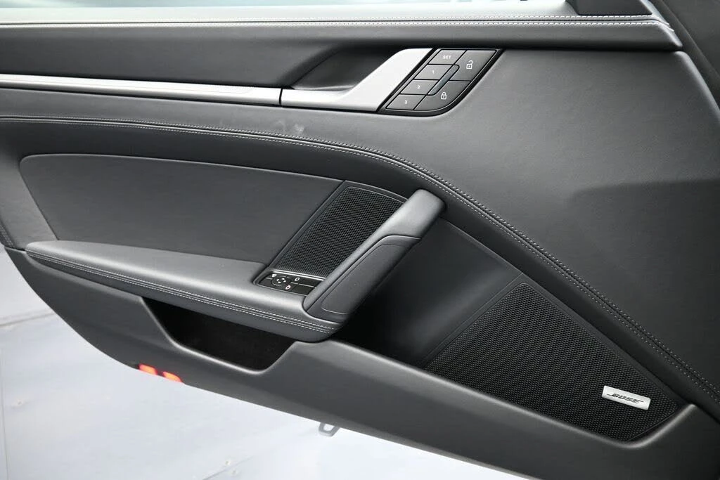 2025 Porsche 992 Carrera S - Image 20 of 31