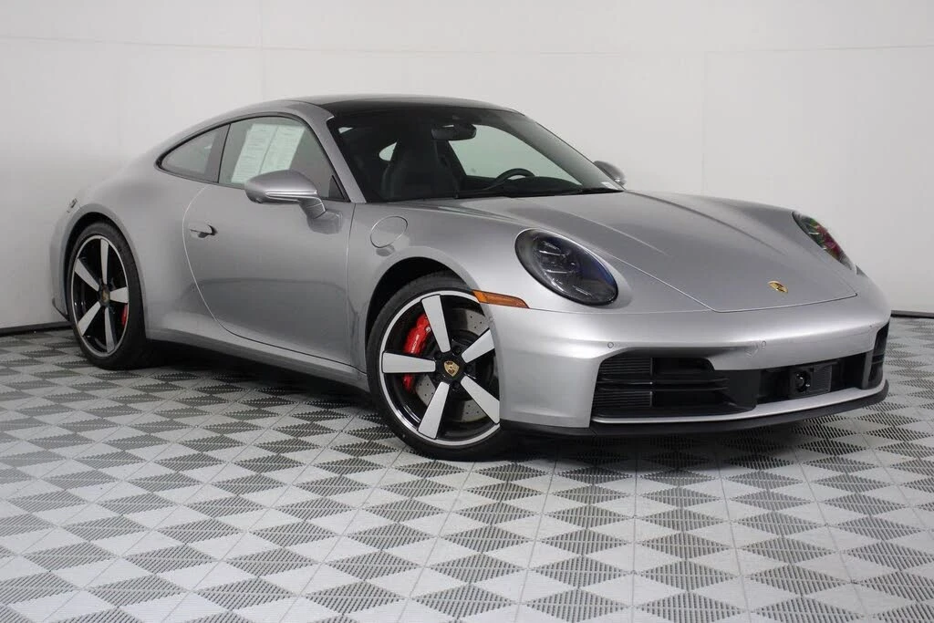 2025 Porsche 992 Carrera S - Image 9 of 31