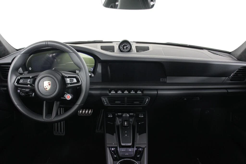 2025 Porsche 992 Carrera S - Image 11 of 31