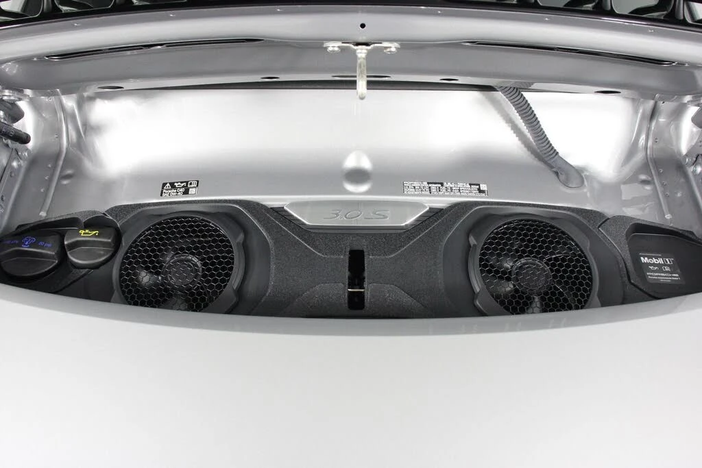 2025 Porsche 992 Carrera S - Image 26 of 31