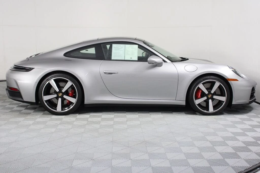 2025 Porsche 992 Carrera S - Image 8 of 31