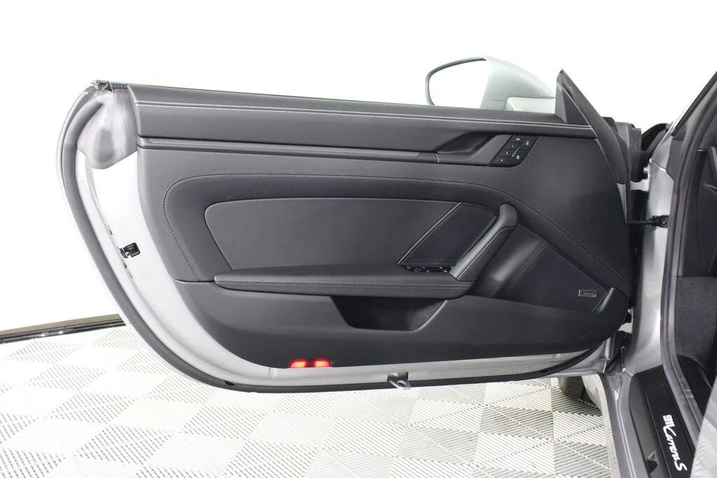 2025 Porsche 992 Carrera S - Image 20 of 31