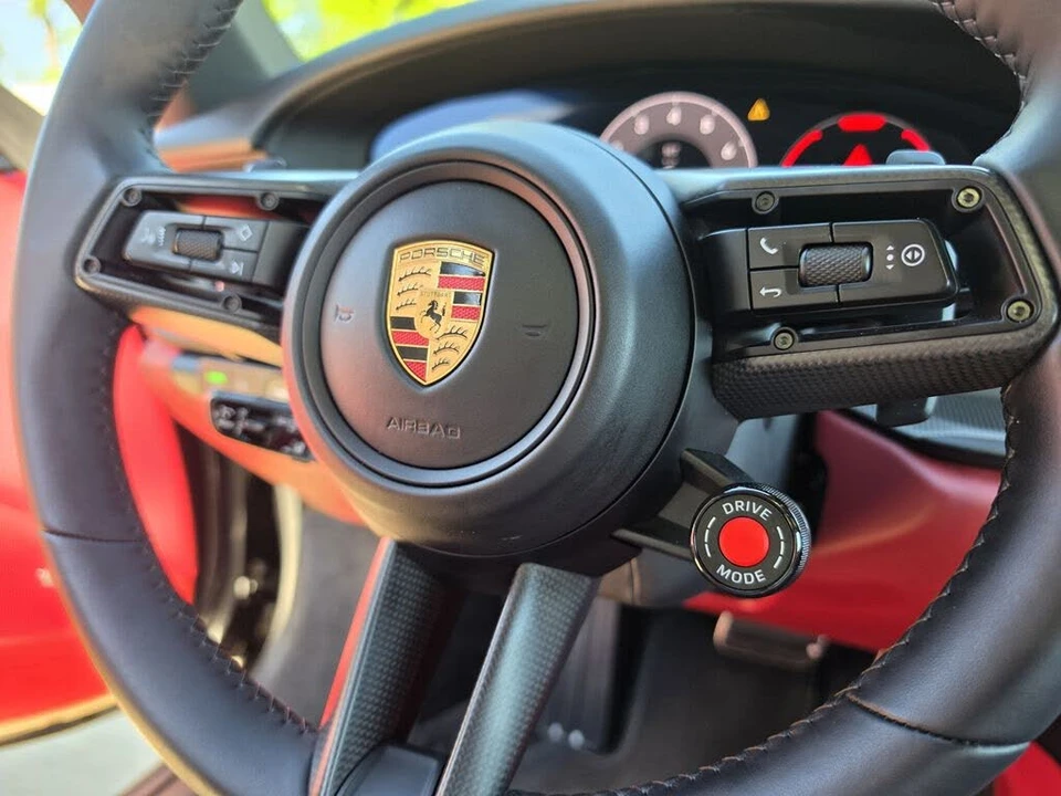 2025 Porsche 992 Carrera S - Image 23 of 27