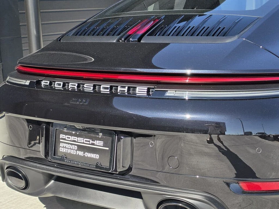 2025 Porsche 992 Carrera S - Image 25 of 27