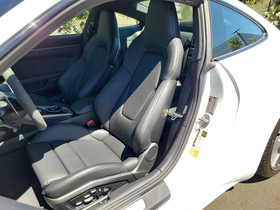 2025 Porsche 992 Carrera S - Image 5 of 31