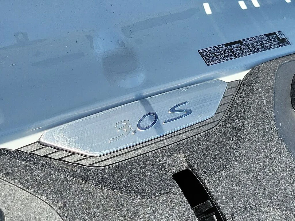 2025 Porsche 992 Carrera S - Image 27 of 31