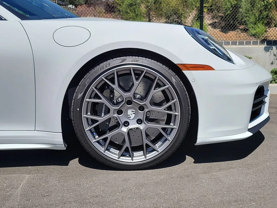 2025 Porsche 992 Carrera S - Image 11 of 31